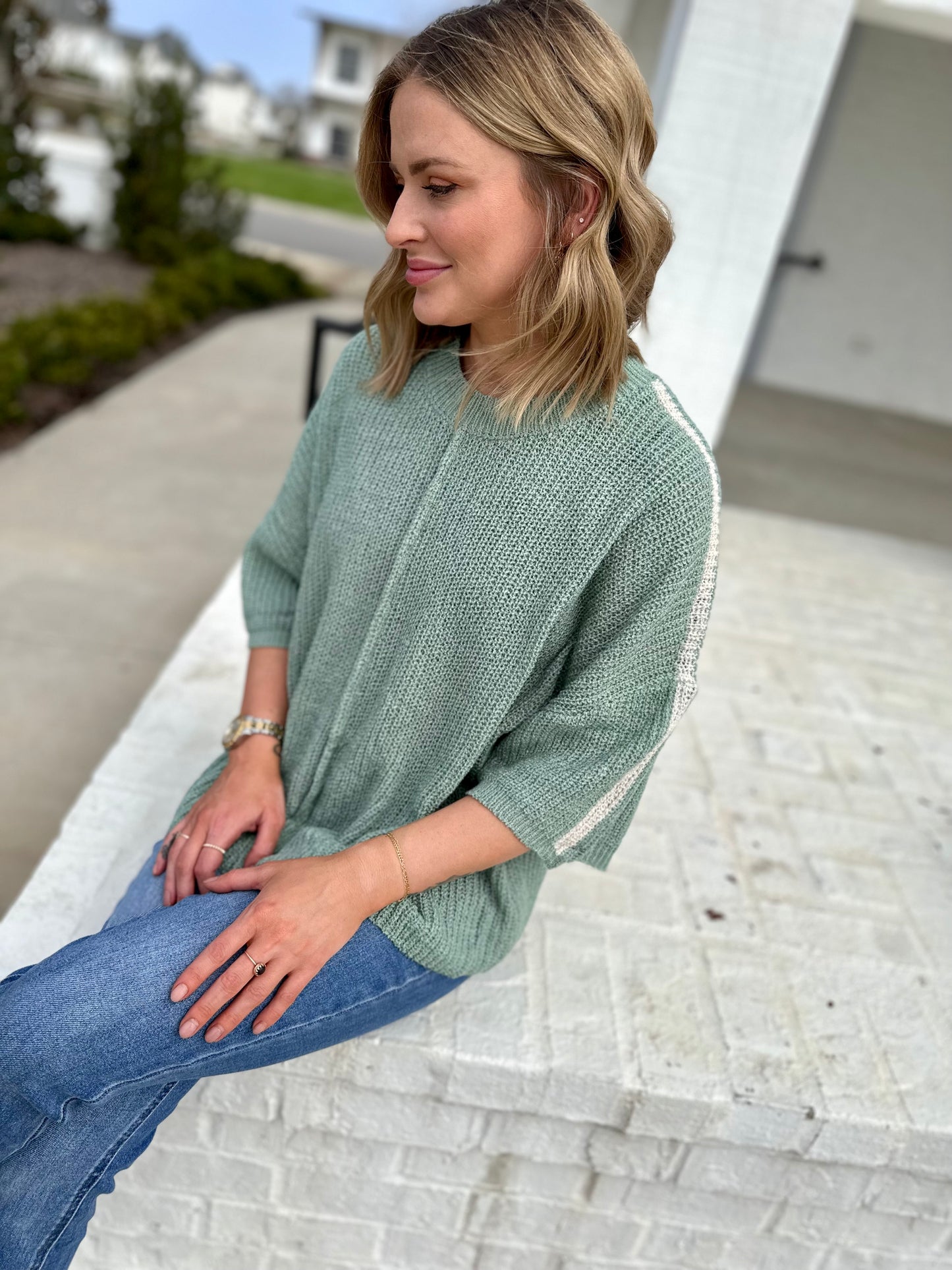 TRAVEL THE COAST SWEATER